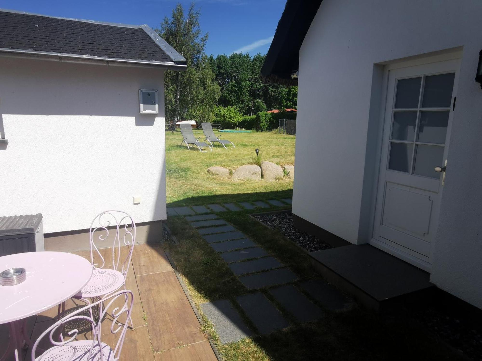 Reetferienhaus - Schaprode Hafen Buitenkant foto